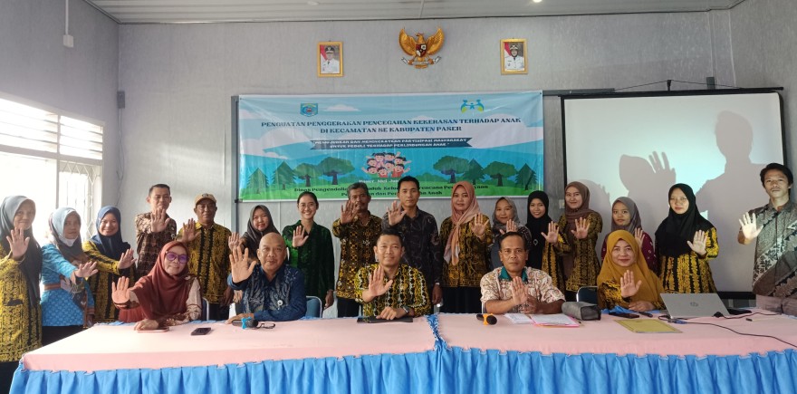 Penguatan Pencegahan Kekerasan Terhadap Anak di Ruang Rapat Kantor Kecamatan Kuaro